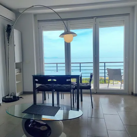 Castillo Santa Clara Sol Y Playa * Торремолінос