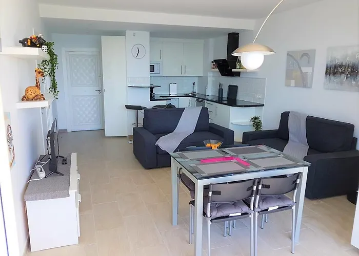 Castillo Santa Clara Sol Y Playa * Торремолинос